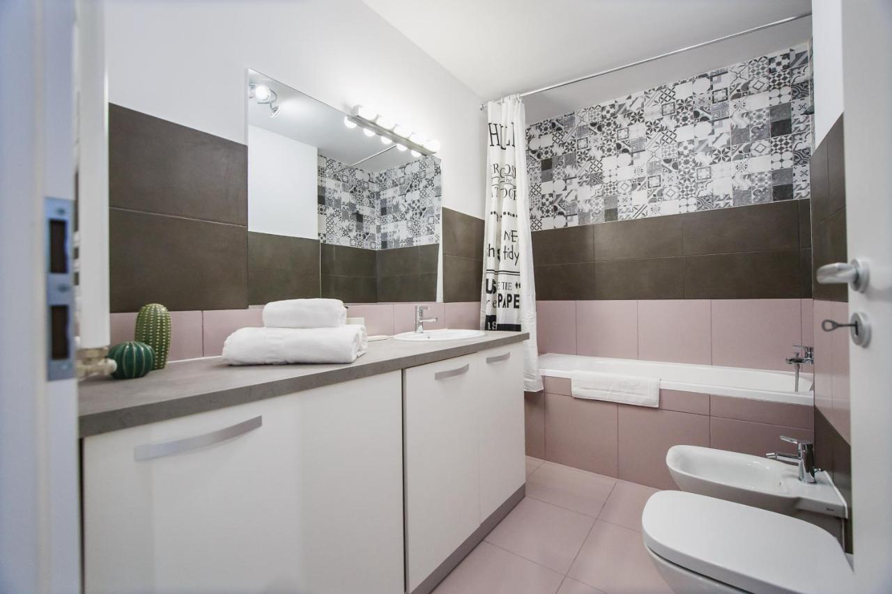 Trendy Apartment Near City Center Oradea Eksteriør bilde