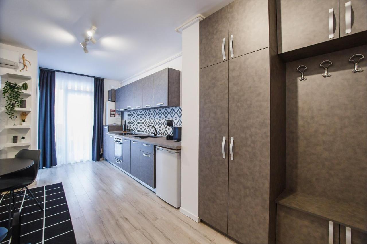 Trendy Apartment Near City Center Oradea Eksteriør bilde