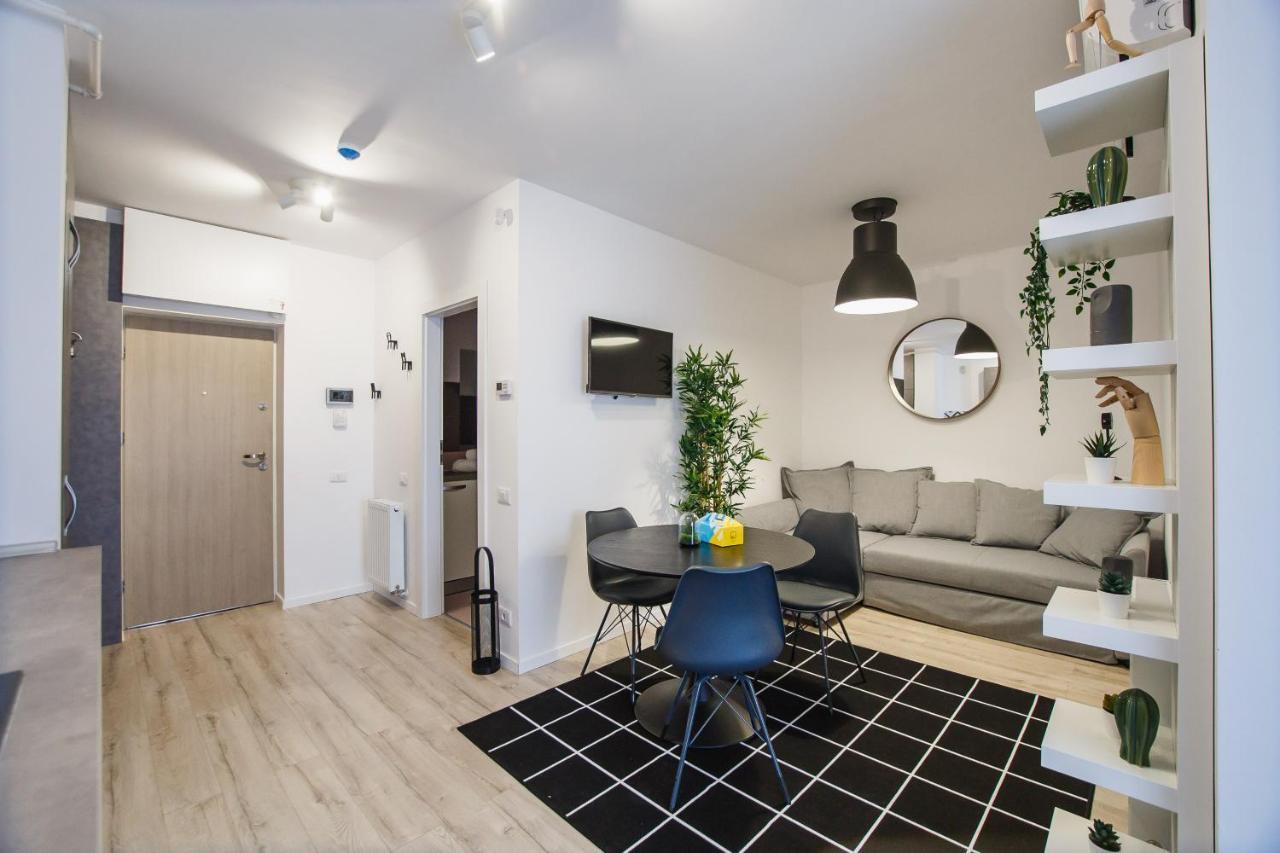Trendy Apartment Near City Center Oradea Eksteriør bilde