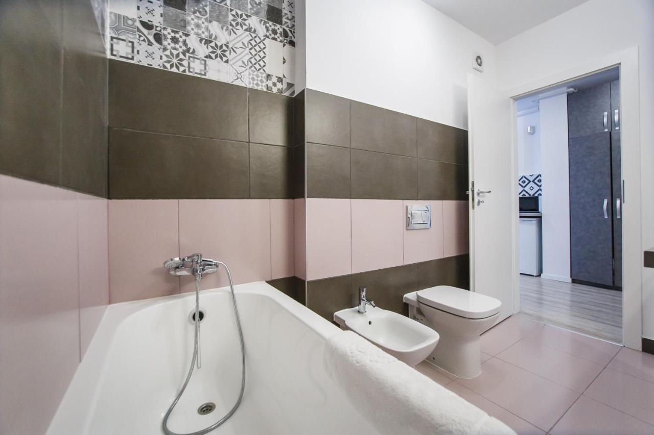 Trendy Apartment Near City Center Oradea Eksteriør bilde
